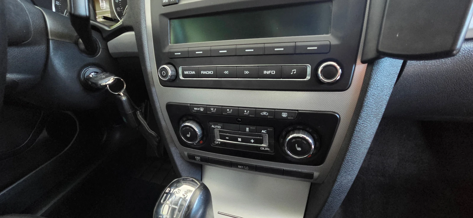 Skoda Octavia 1.4 TSI-122кс - изображение 10