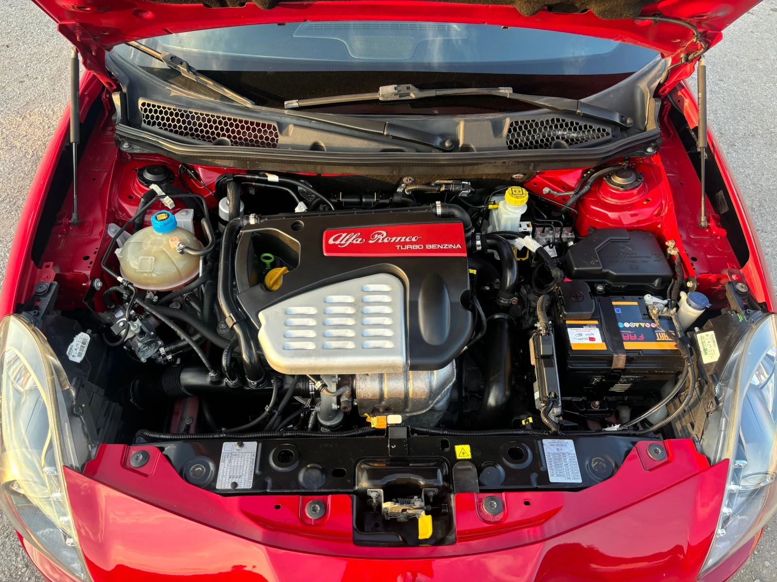 Alfa Romeo Giulietta 1.4i GPL/KLIMATRONIK/НОВ ВНОС - изображение 9