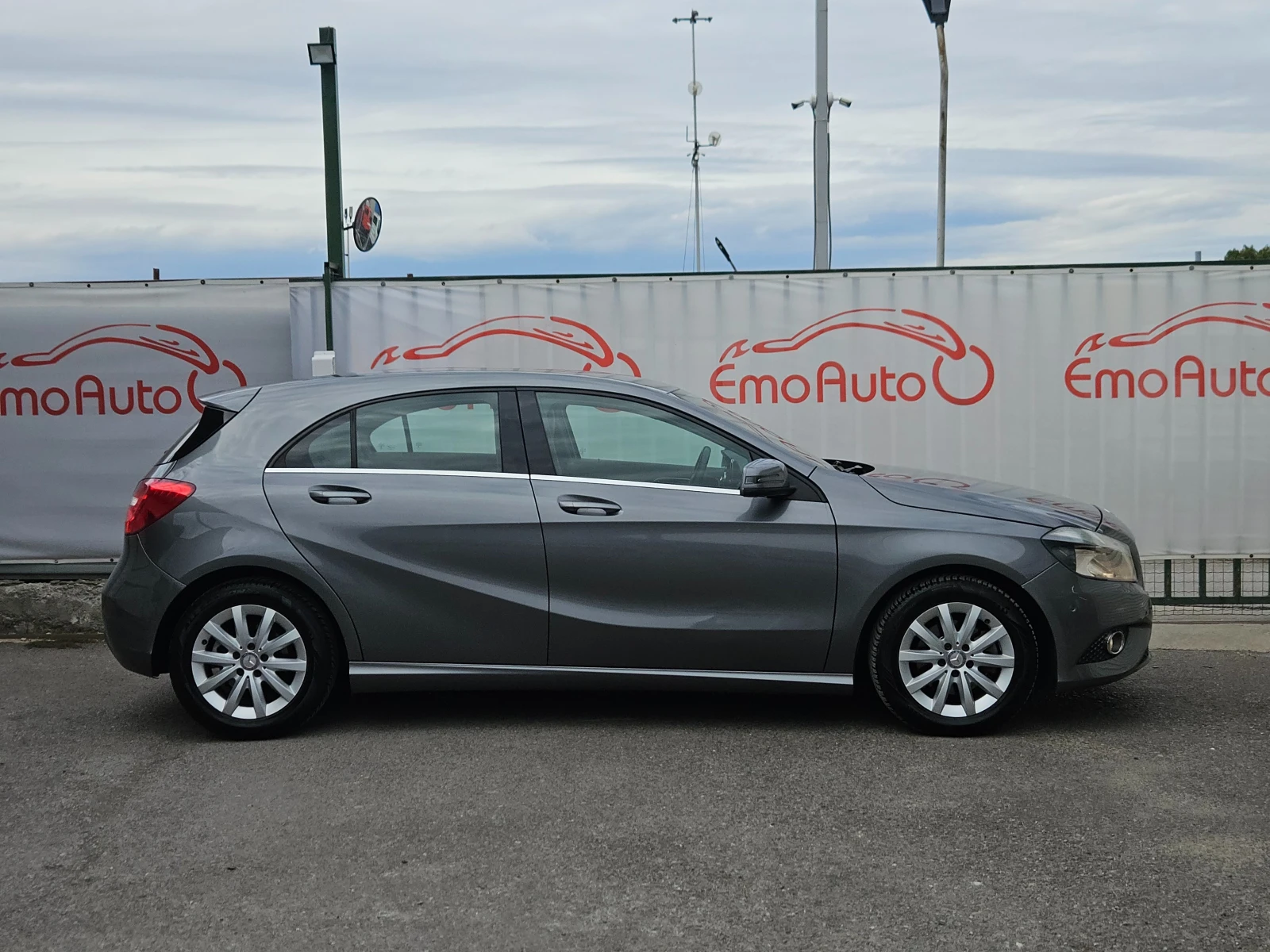 Mercedes-Benz A 180 1.6I/ELEGANCE/96000км/6ск/NAVI/БЛУТУТ/EURO 6B/ТОП - изображение 2