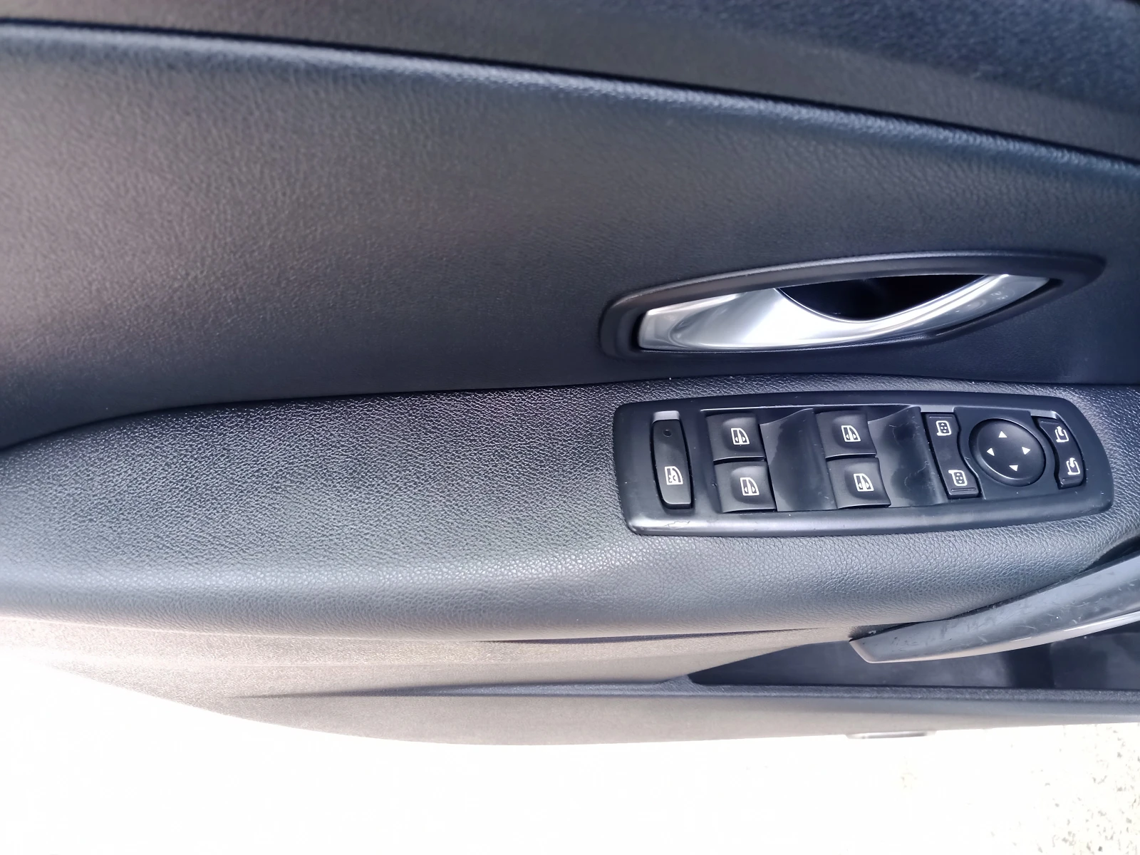 Renault Megane 2.0 | Mobile.bg � ����������� 12