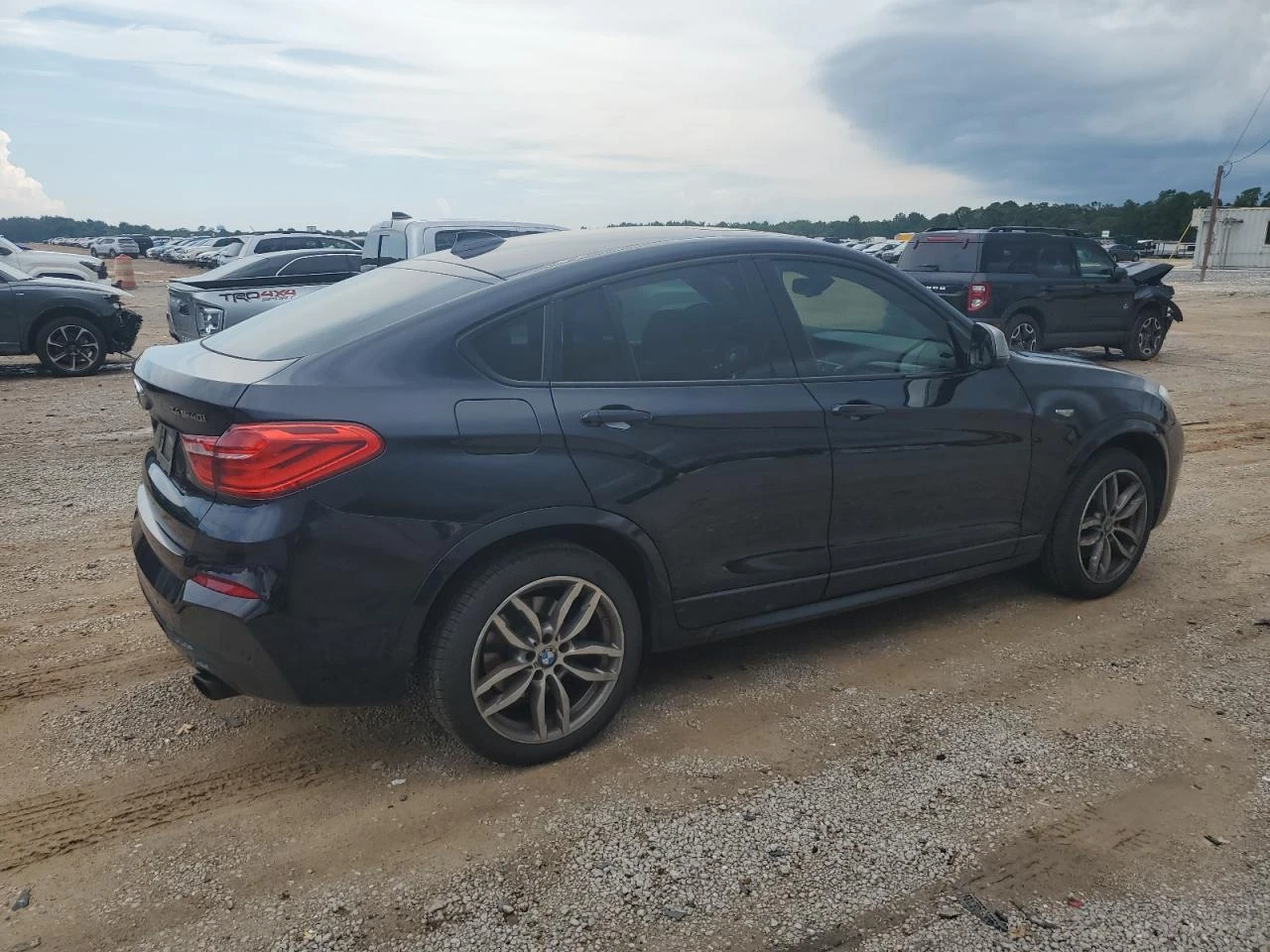 BMW X4 M40i xDrive / Harman Kardon / Adaptive LED / - изображение 4