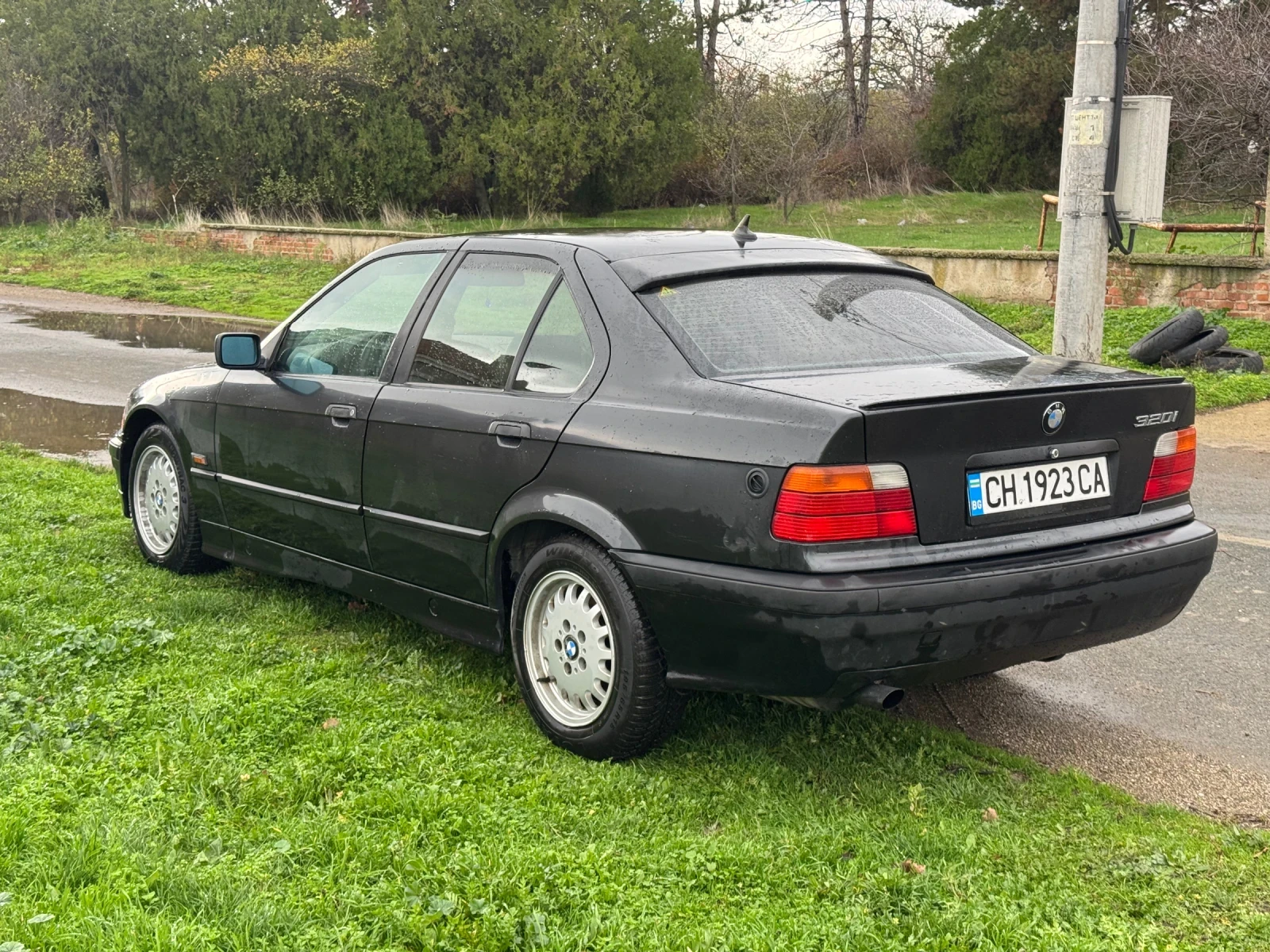 BMW 320 320i - изображение 2