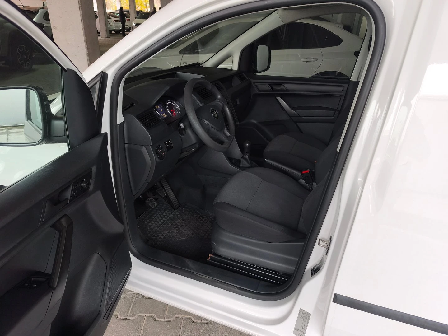 VW Caddy Kasten TDI BMT - изображение 4