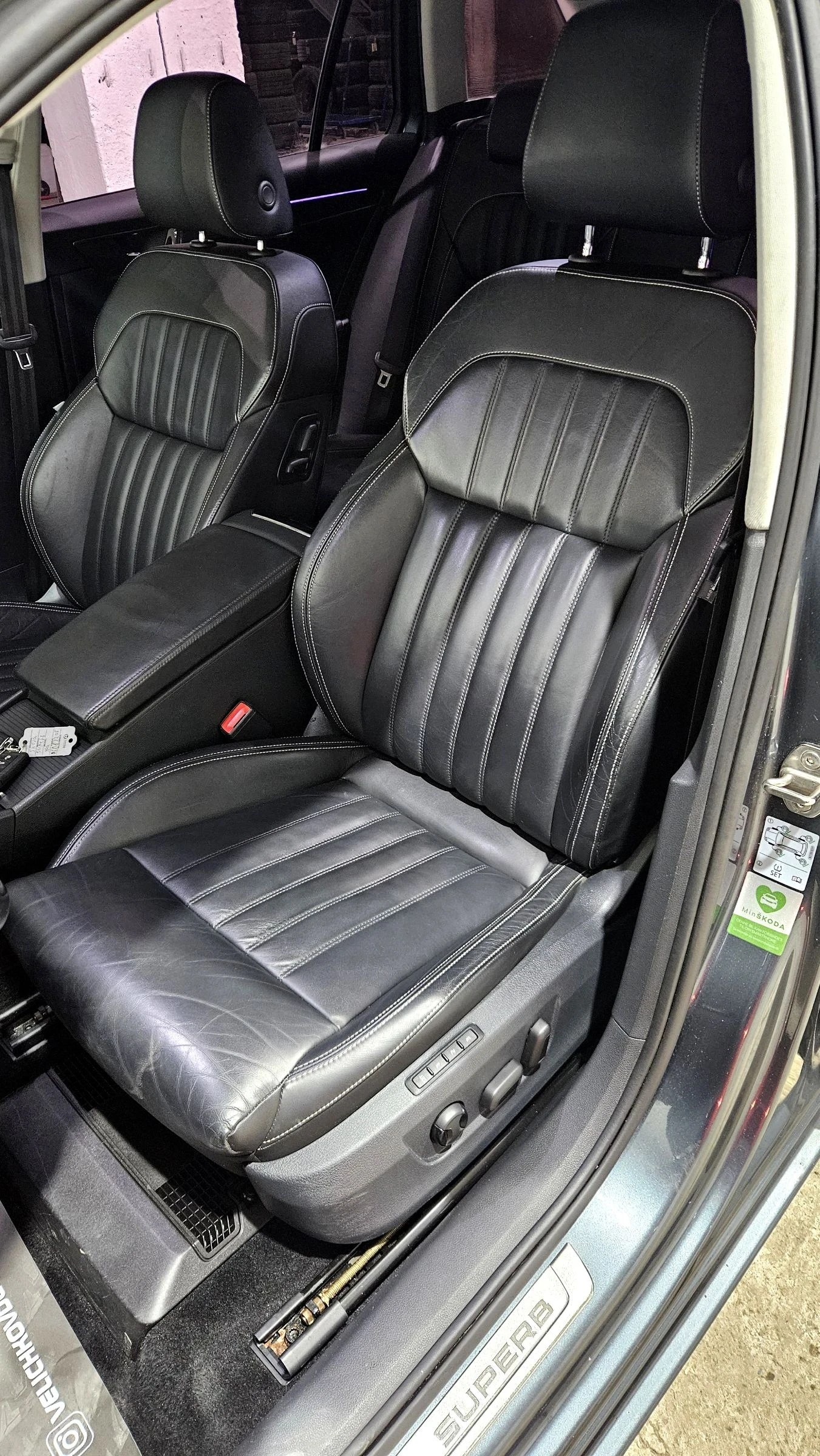 Skoda Superb VirtualCockpit, AmbientLight, Crystal Lighting, , снимка 11 - Автомобили и джипове - 53189797