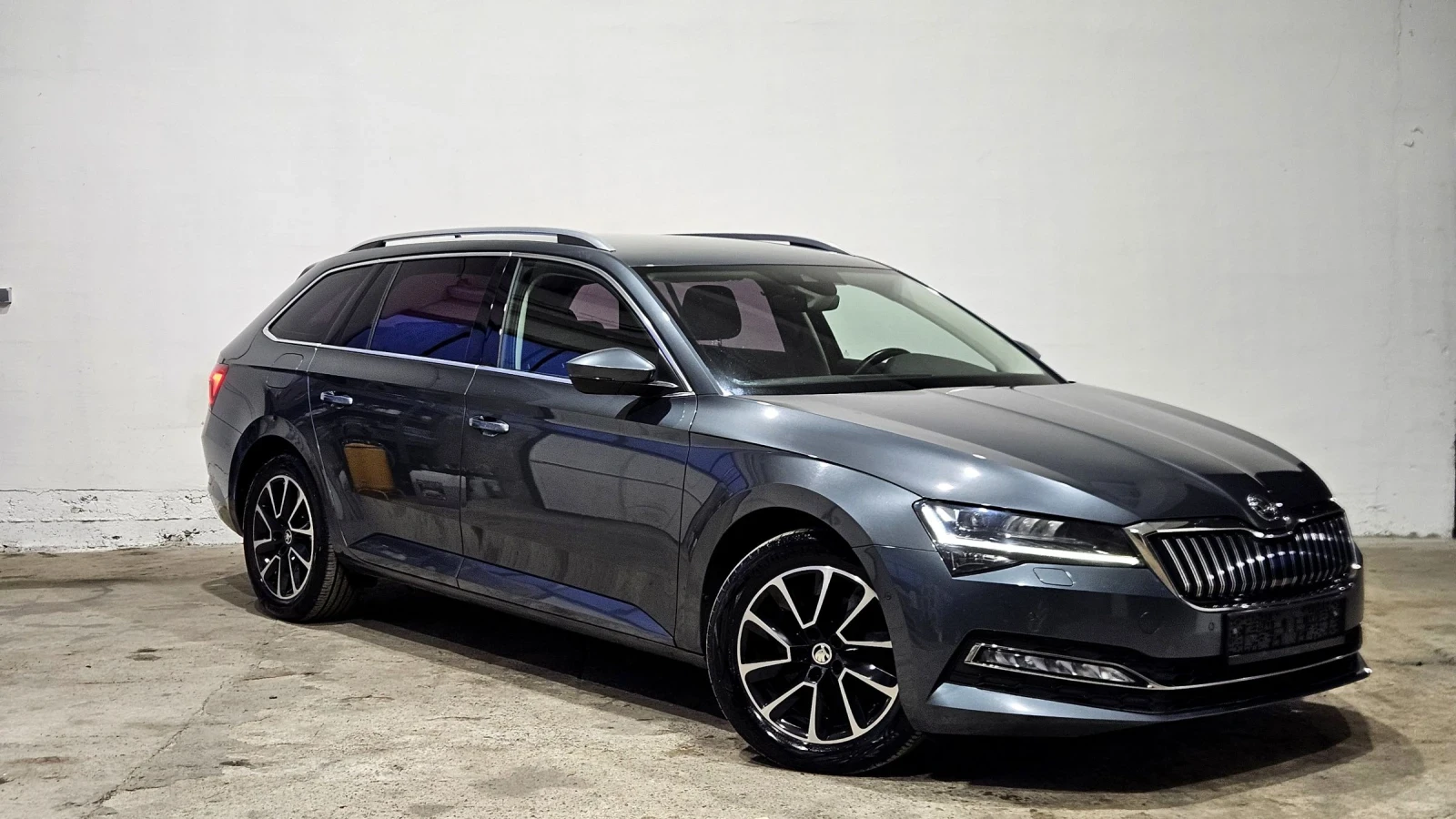 Skoda Superb VirtualCockpit, AmbientLight, Crystal Lighting, 