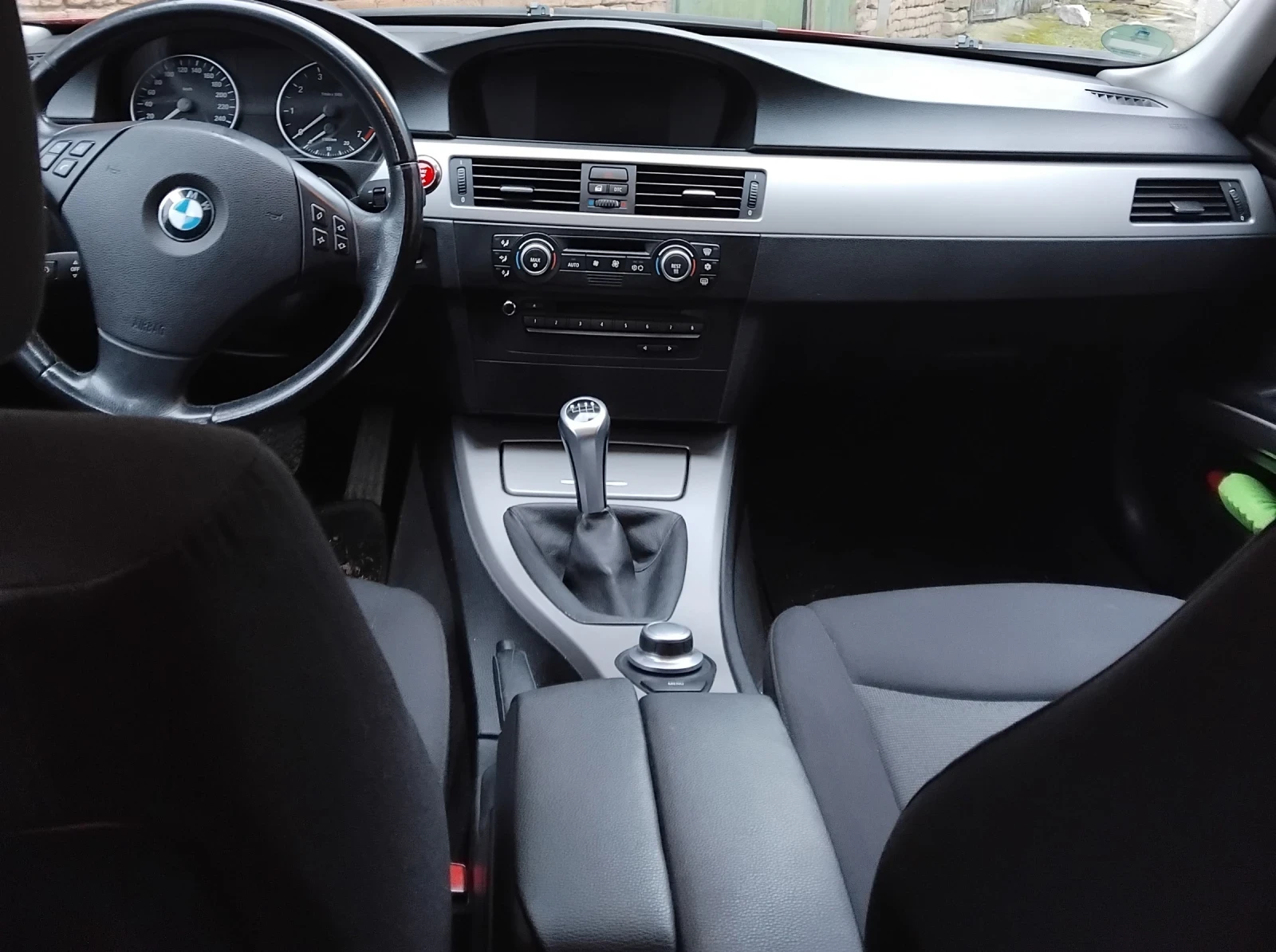 BMW 318, снимка 9 - Автомобили и джипове - 53302603