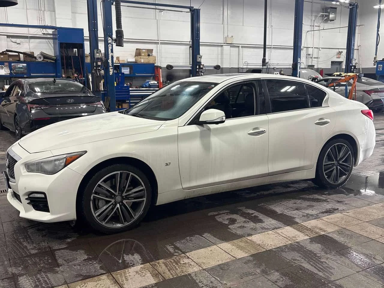 Infiniti Q50 * 4dr Sdn AWD * CARFAX * ЦЕНА ДО БГ - изображение 2