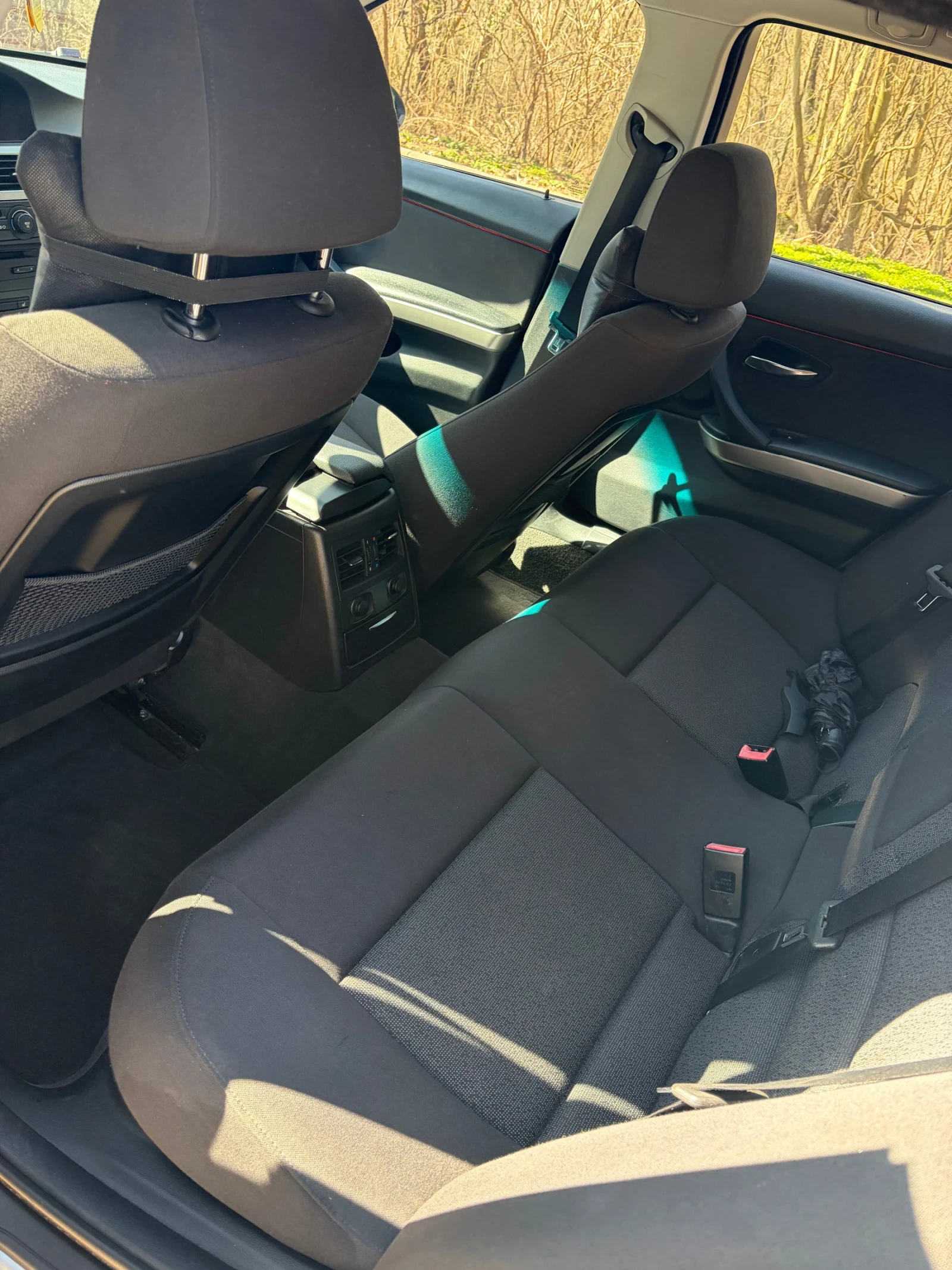 BMW 320, снимка 11 - Автомобили и джипове - 53845961