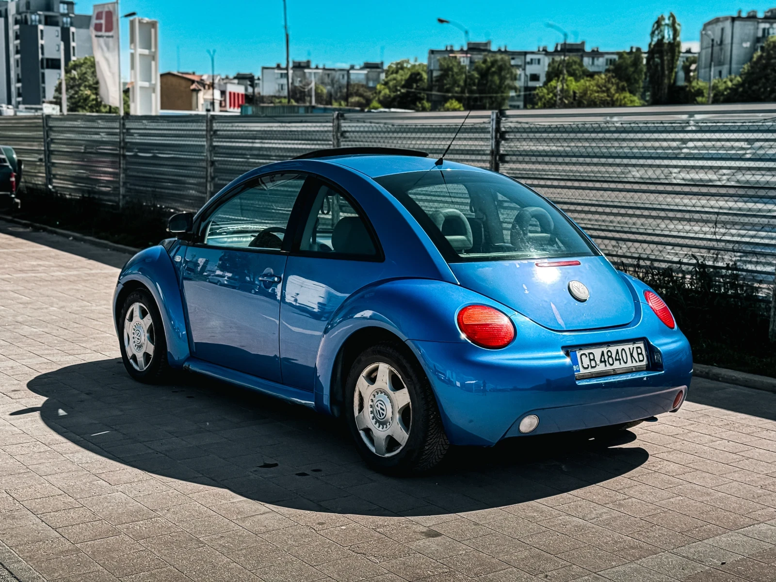 VW New beetle 2.0 , снимка 4 - Автомобили и джипове - 54340004