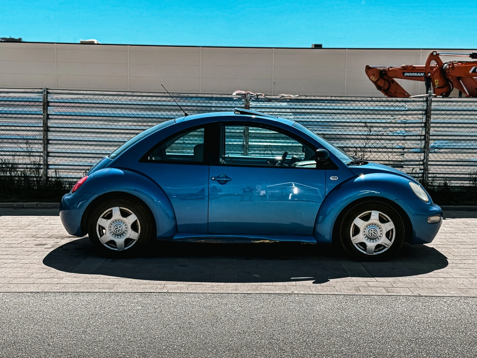 VW New beetle 2.0 , снимка 7 - Автомобили и джипове - 54340004