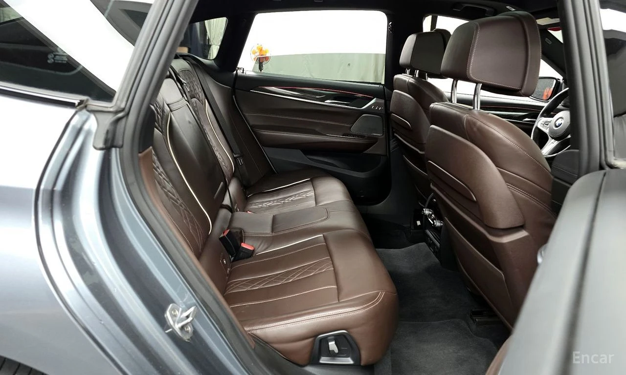 BMW 6 GT 640i XDRIVE* M SPORT* ОБДУХВ* HEAD UP* 360* PANO* , снимка 10 - Автомобили и джипове - 54635767