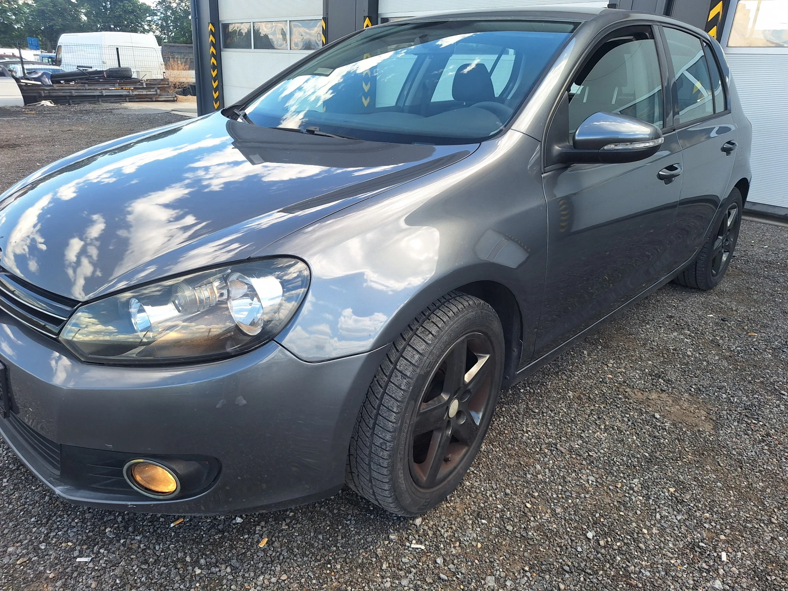 VW Golf 1.6tdi, снимка 6 - Автомобили и джипове - 54915697