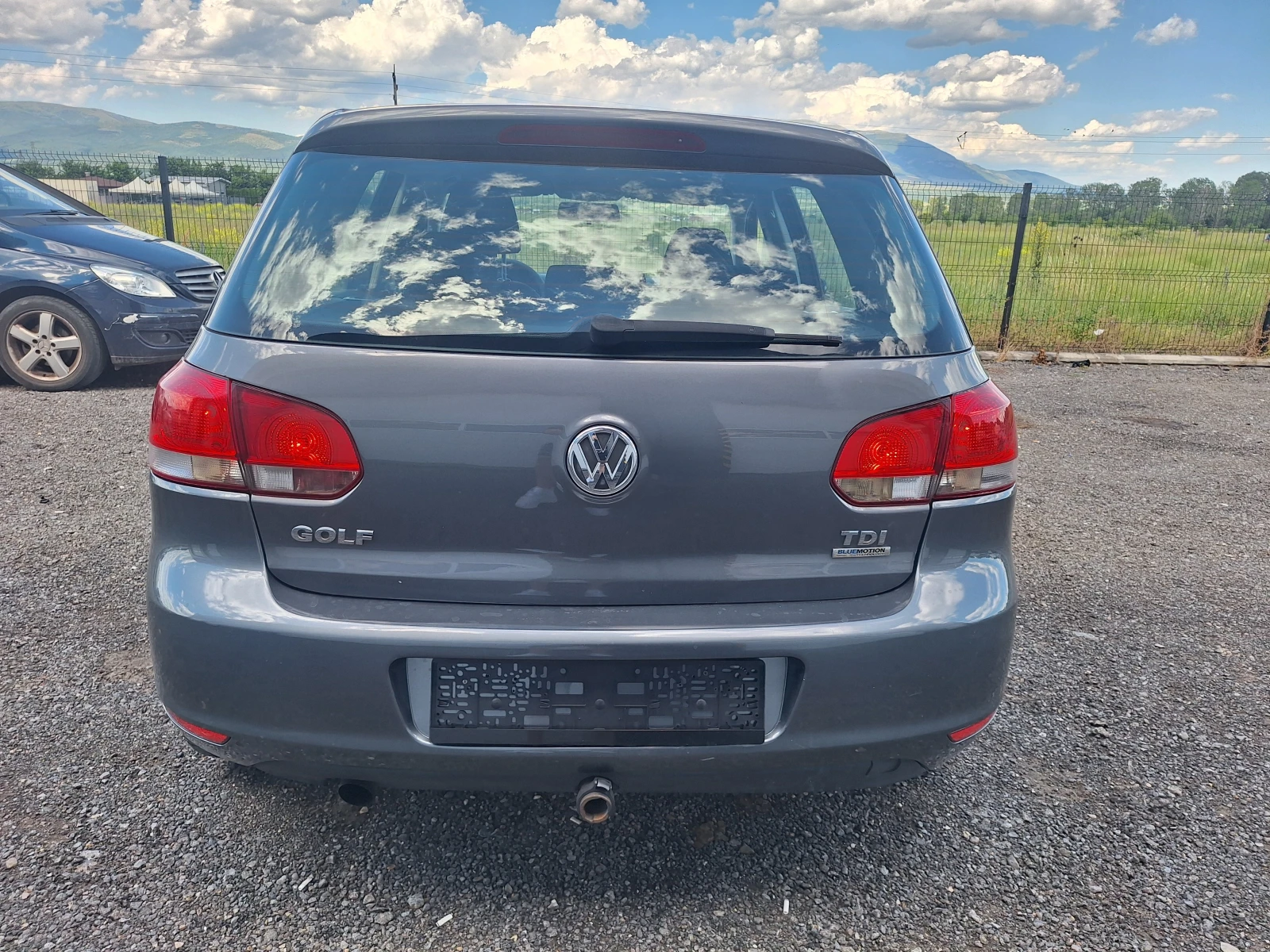 VW Golf 1.6tdi, снимка 5 - Автомобили и джипове - 54915697