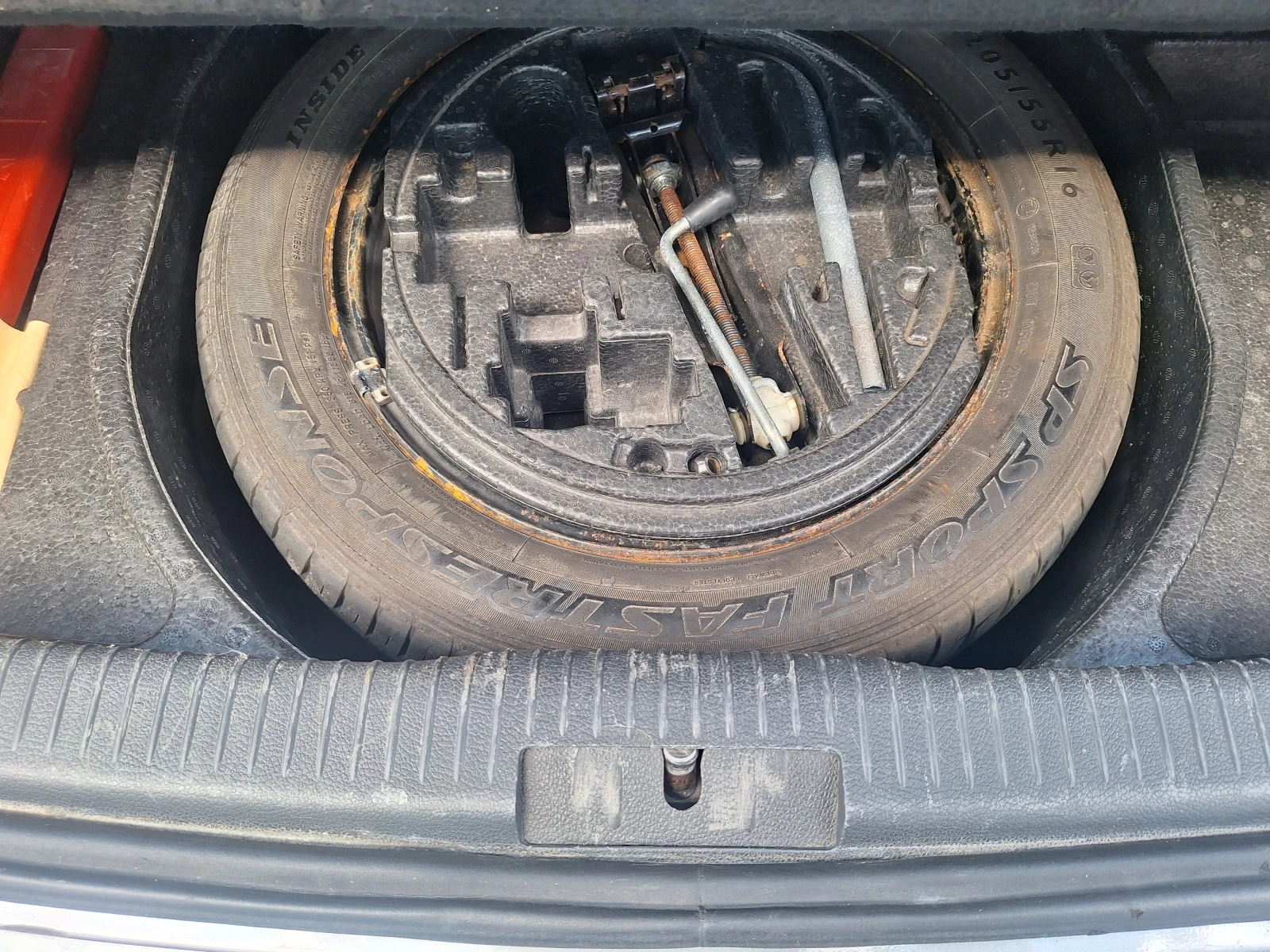 VW Golf 1.6tdi, снимка 15 - Автомобили и джипове - 54915697
