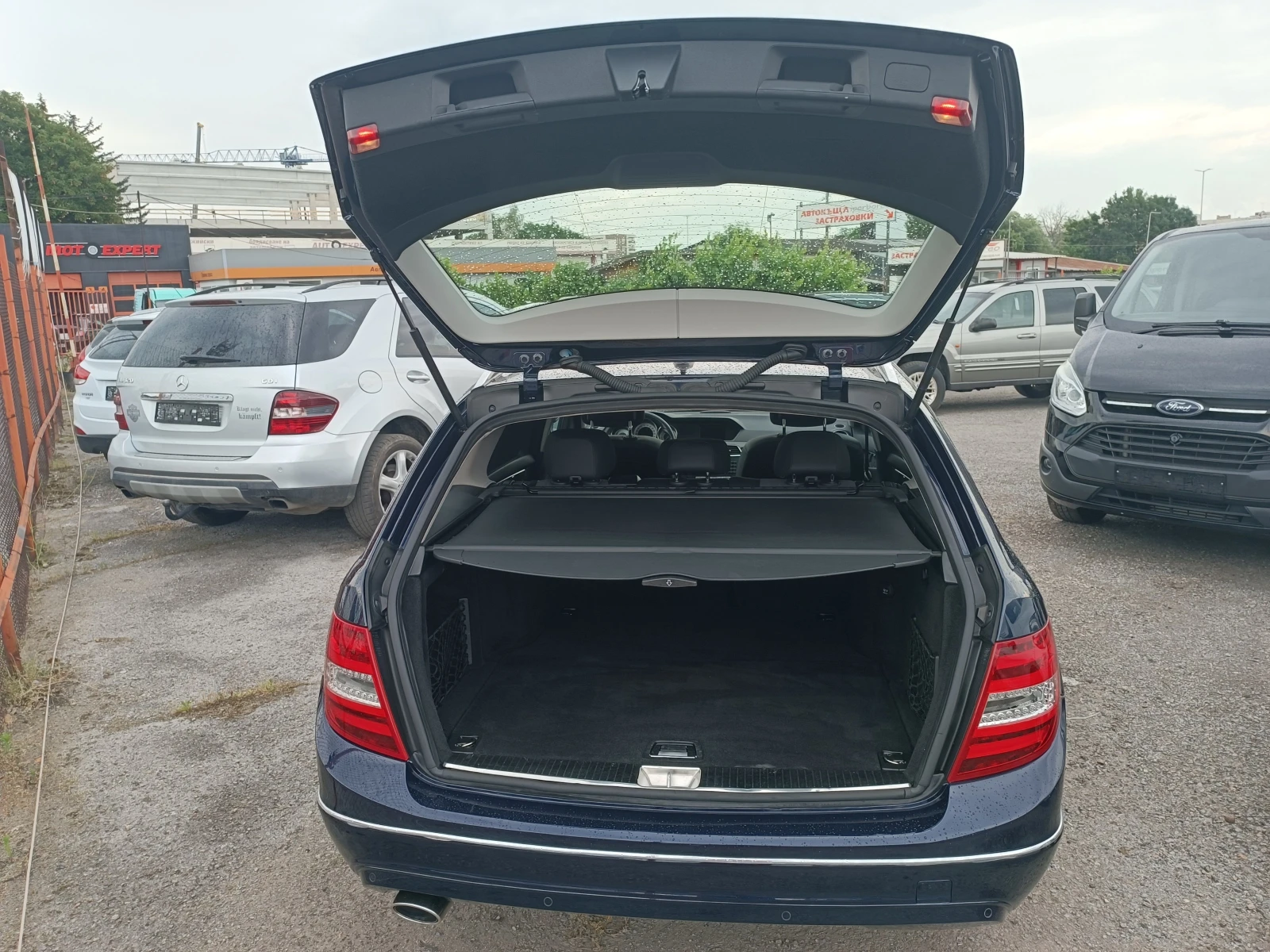 Mercedes-Benz C 250 4-MATIC !!! 204к.с. !!! Нов внос ШВЕЙЦАРИЯ !!!!, снимка 10 - Автомобили и джипове - 54999635