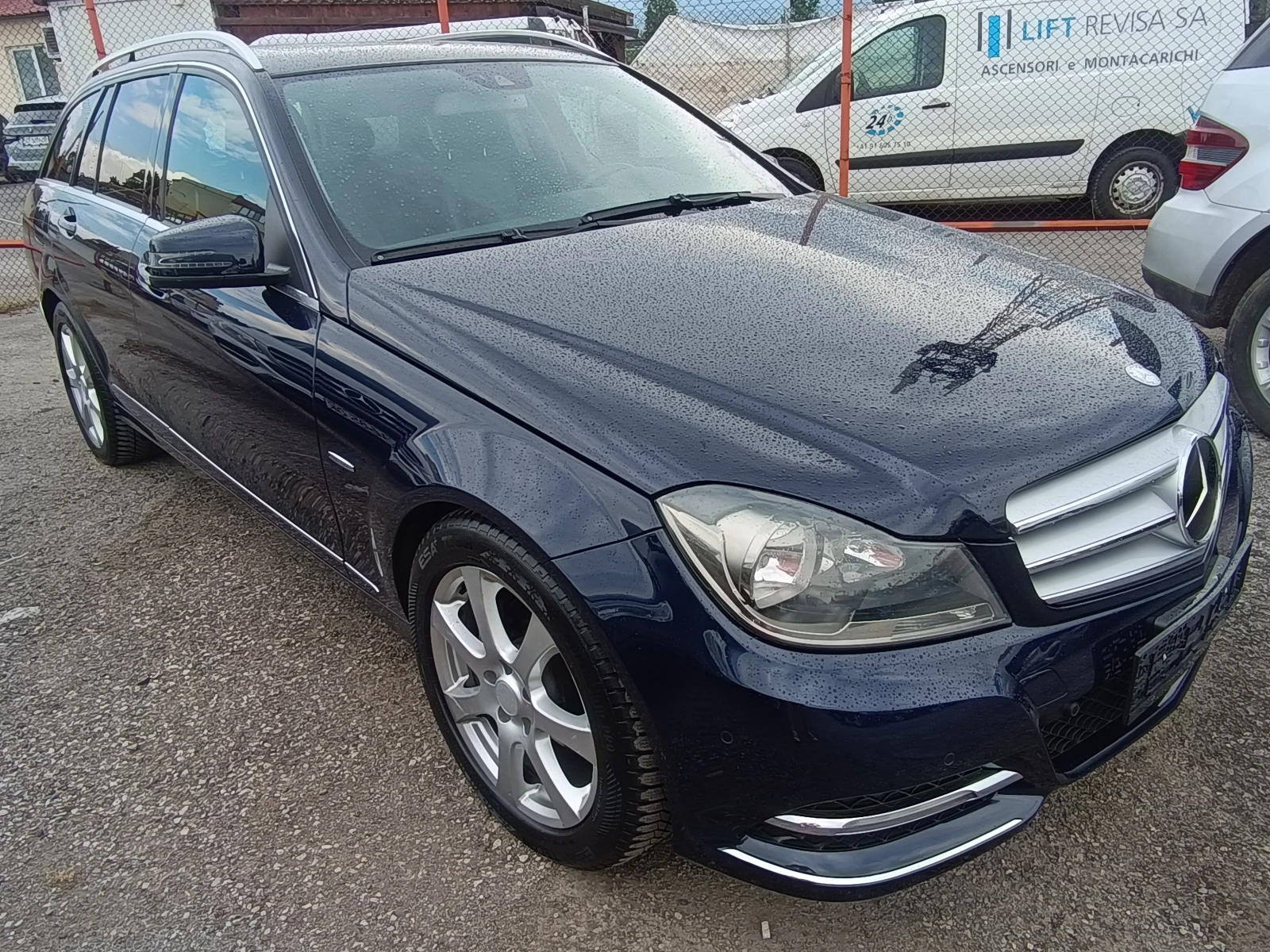 Mercedes-Benz C 250 4-MATIC !!! 204к.с. !!! Нов внос ШВЕЙЦАРИЯ !!!!, снимка 2 - Автомобили и джипове - 54999635