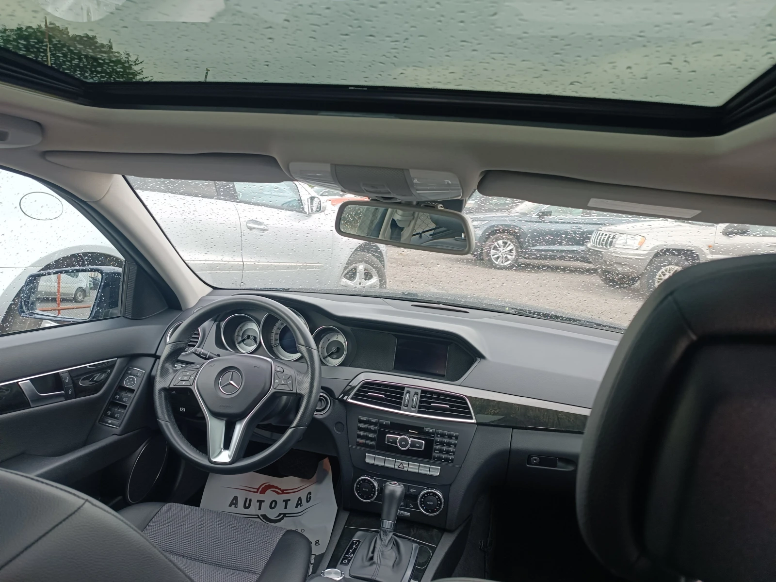 Mercedes-Benz C 250 4-MATIC !!! 204к.с. !!! Нов внос ШВЕЙЦАРИЯ !!!!, снимка 13 - Автомобили и джипове - 54999635