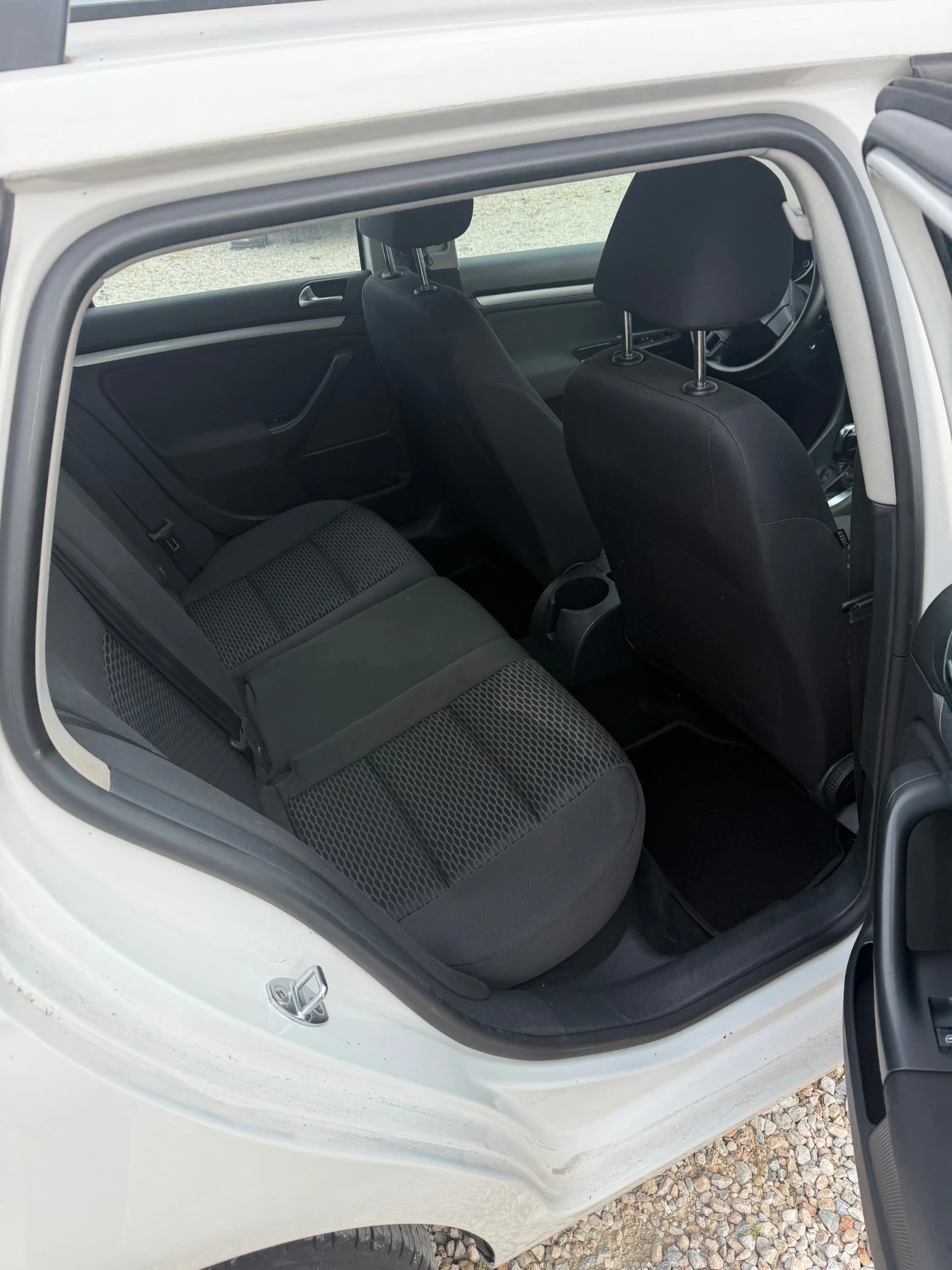 VW Golf 6 1.6tdi 105ps , снимка 5 - Автомобили и джипове - 55034301