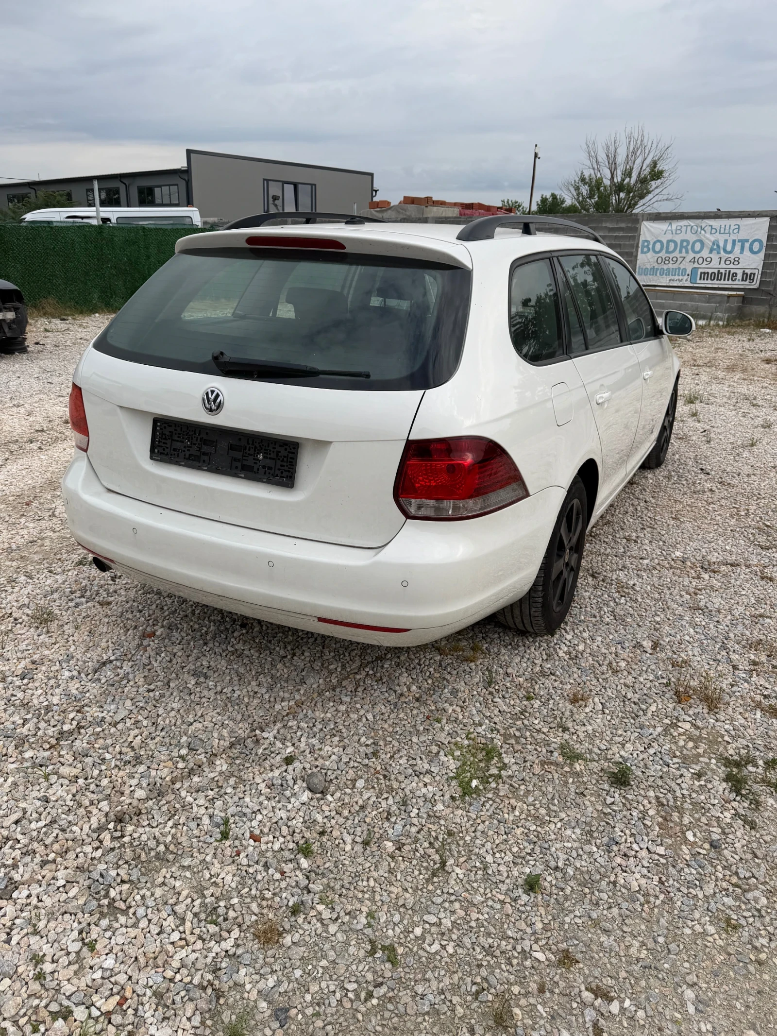 VW Golf 6 1.6tdi 105ps , снимка 4 - Автомобили и джипове - 55034301