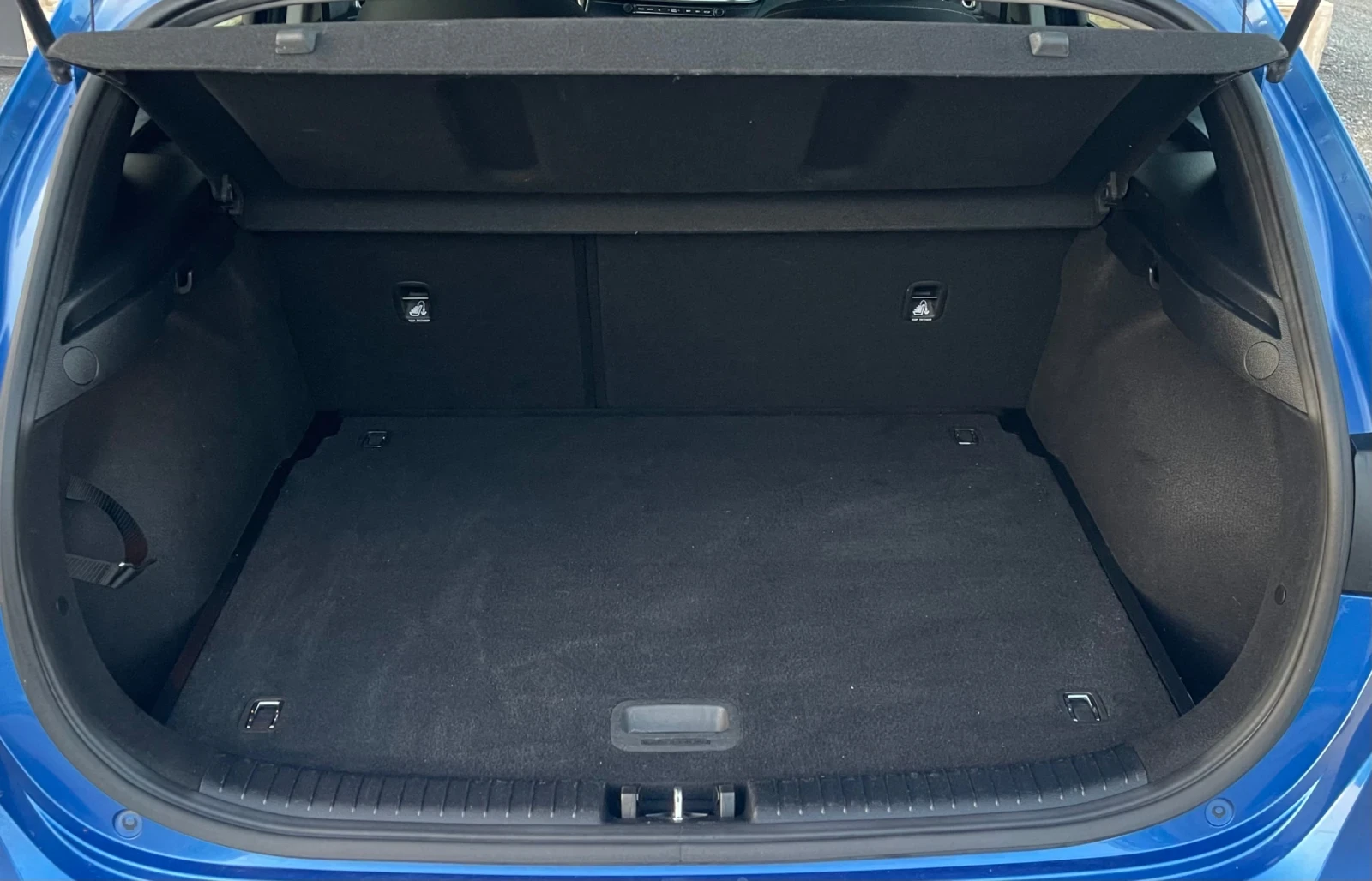 Kia Ceed 1.6 CRDI EURO 6D, снимка 8 - Автомобили и джипове - 55554979
