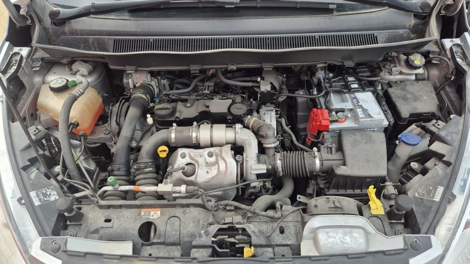 Ford B-Max 1.5 d, снимка 15 - Автомобили и джипове - 55735342