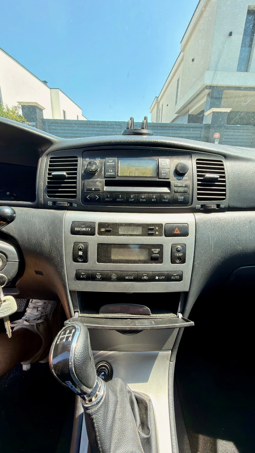Toyota Corolla D4D, снимка 12 - Автомобили и джипове - 55825393