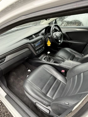 Toyota Avensis  1. 6 дизел (D-4D, 112 к. с НА ЧАСТИ , снимка 8