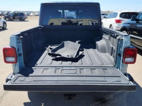 Jeep Gladiator DIESEL * RUBICON CREW CAB SHORT BED * CARFAX * , снимка 13