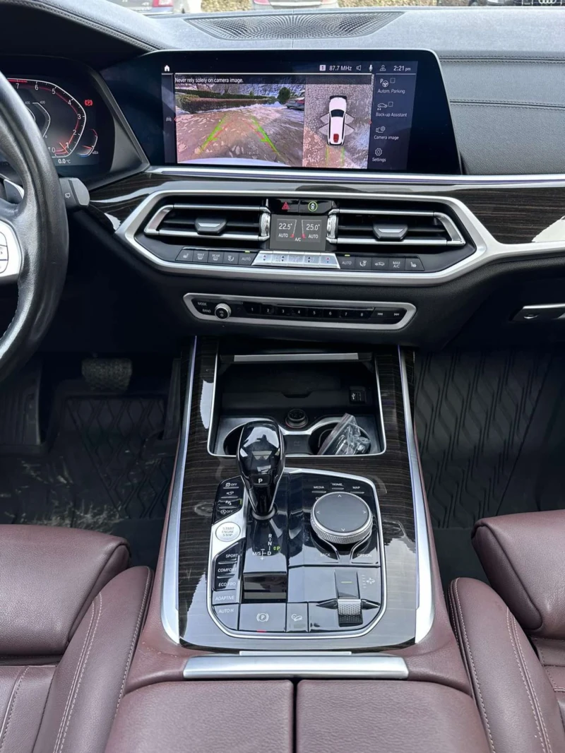 BMW X7 40i Keyless CarPlay Head-Up Кам.360 Пано Вакум 7м, снимка 14 - Автомобили и джипове - 49321623