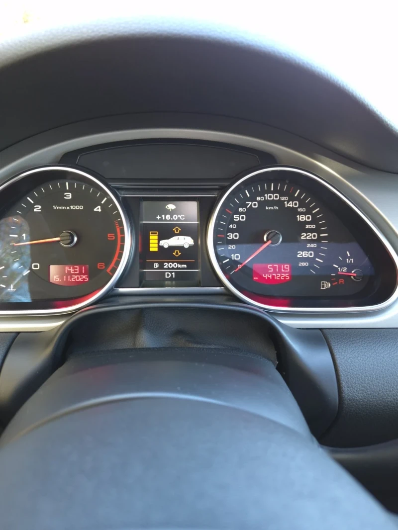 Audi Q7 Exclusive, снимка 9 - Автомобили и джипове - 52424640