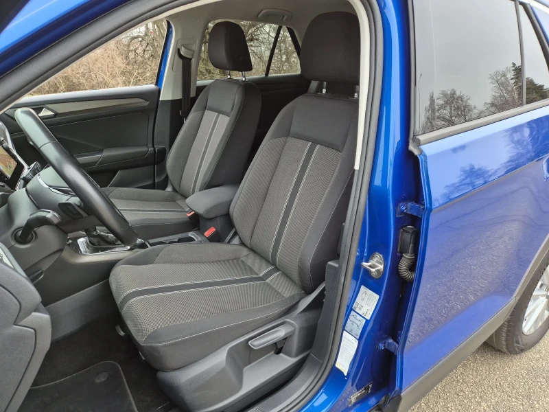 VW T-Roc 2.0TDI 4Motion DSG7 LED Distr Assist, снимка 10 - Автомобили и джипове - 52690205