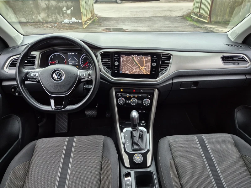VW T-Roc 2.0TDI 4Motion DSG7 Distr Assist, снимка 9 - Автомобили и джипове - 52690205