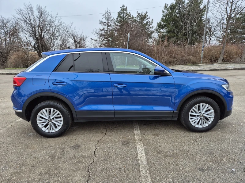 VW T-Roc 2.0TDI 4Motion DSG7 LED Distr Assist, снимка 7 - Автомобили и джипове - 52690205