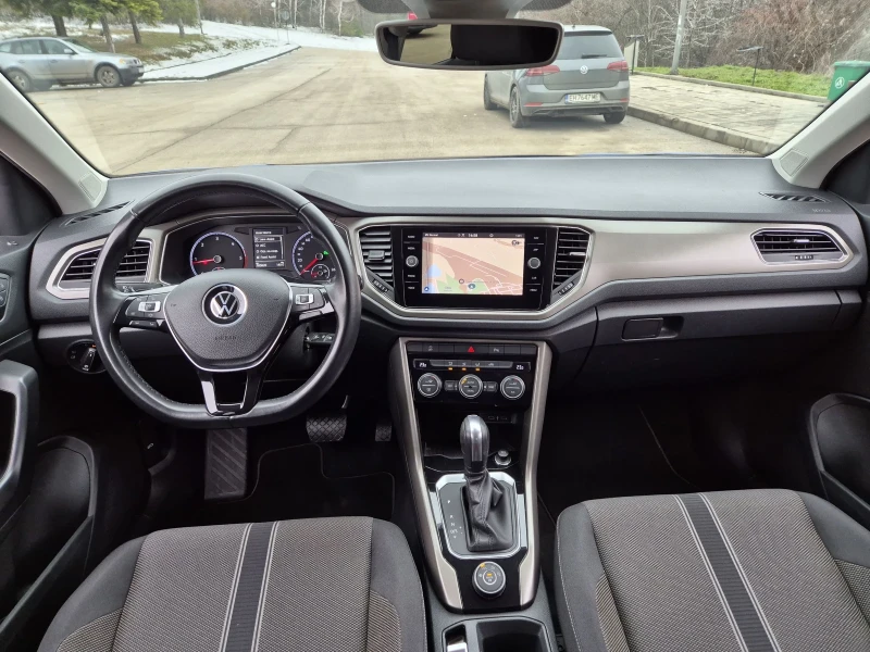 VW T-Roc 2.0TDI 4Motion DSG7 LED Distr Assist, снимка 9 - Автомобили и джипове - 52690205