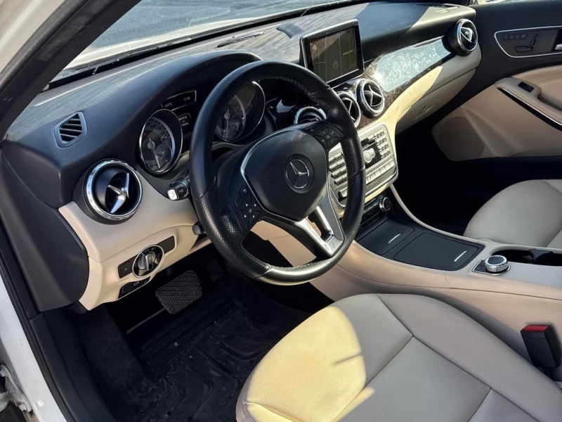 Mercedes-Benz GLA 250 * CARFAX * БЕЗ ПЪРВОНАЧАЛНА ВНОСКА, снимка 5 - Автомобили и джипове - 53146786