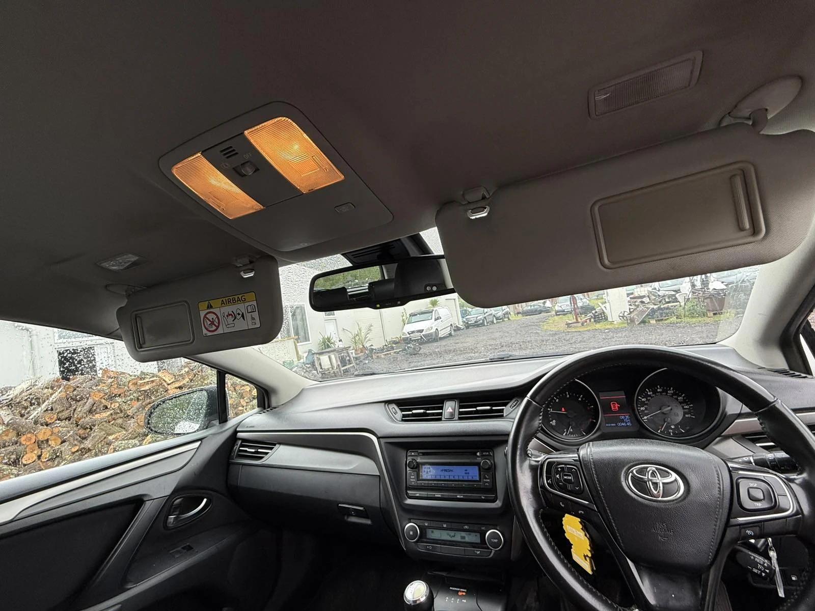 Toyota Avensis  1. 6 дизел (D-4D, 112 к. с НА ЧАСТИ , снимка 16 - Автомобили и джипове - 52982452