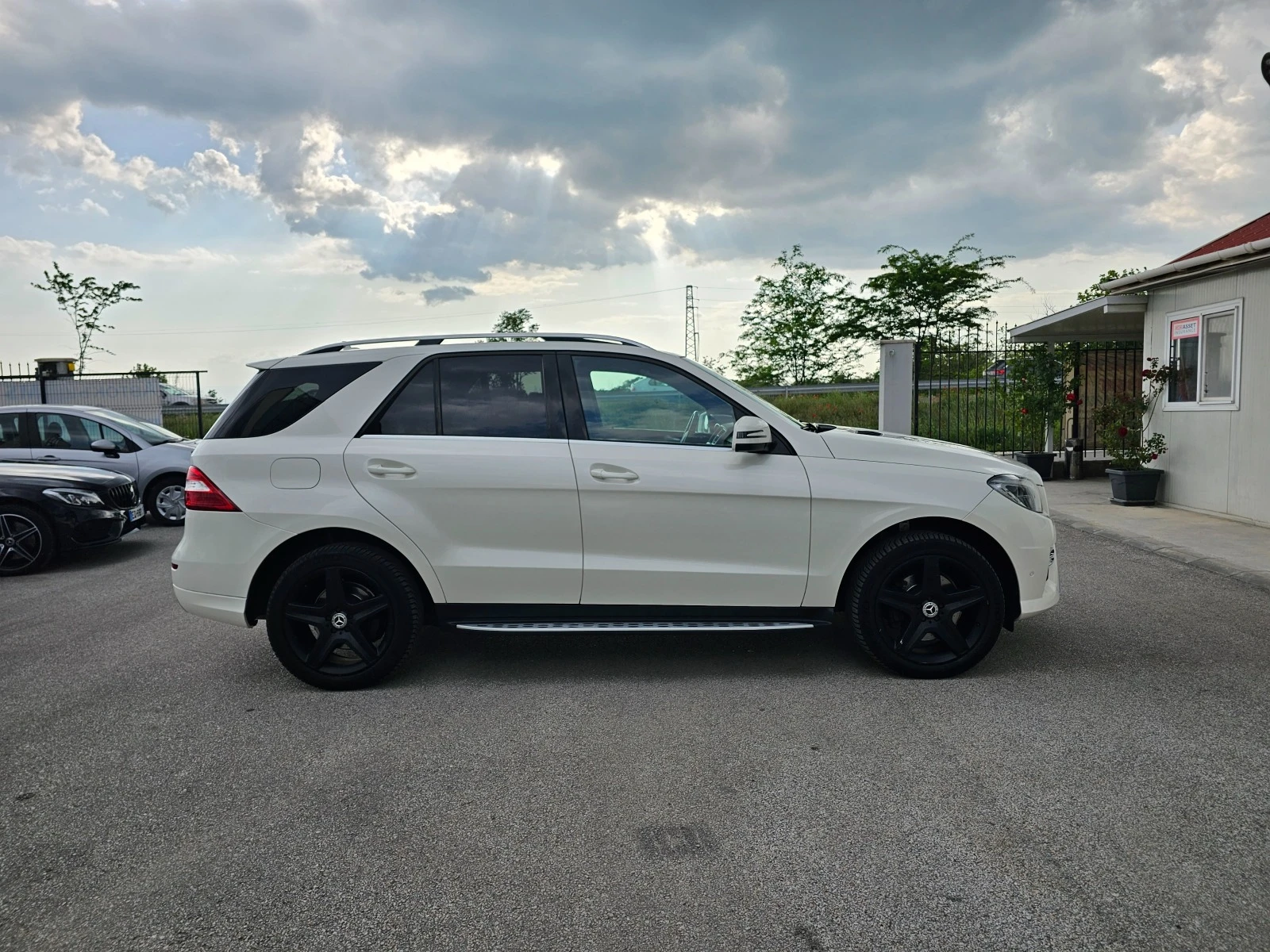 Mercedes-Benz ML 350 * AMG* DESIGNO* EDITION 1* УНИКАТ* ВСИЧКИ ЕКСТРИ*  - изображение 6