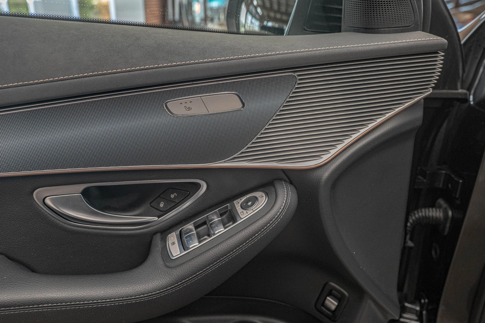 Mercedes-Benz EQC 400/AMG Line/MBUX/Dynamic Select/Thermatic/4Matic - изображение 10