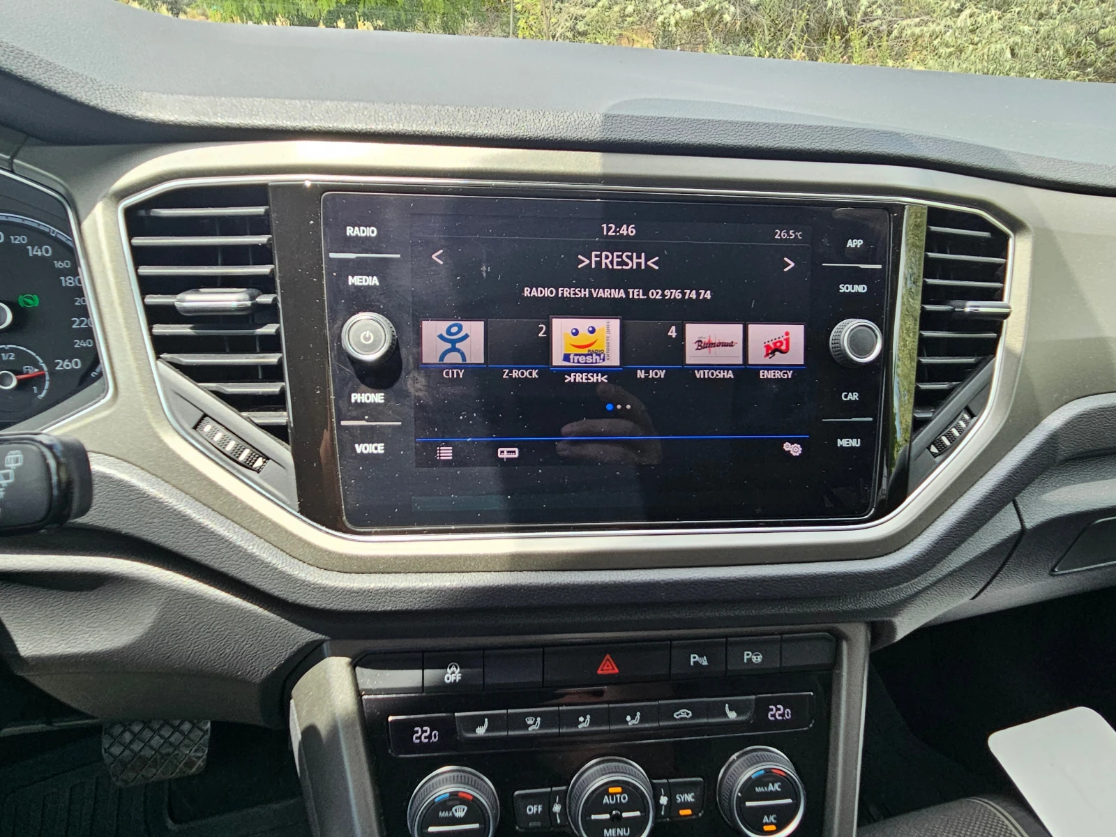 VW T-Roc 1.5 DSG - изображение 10
