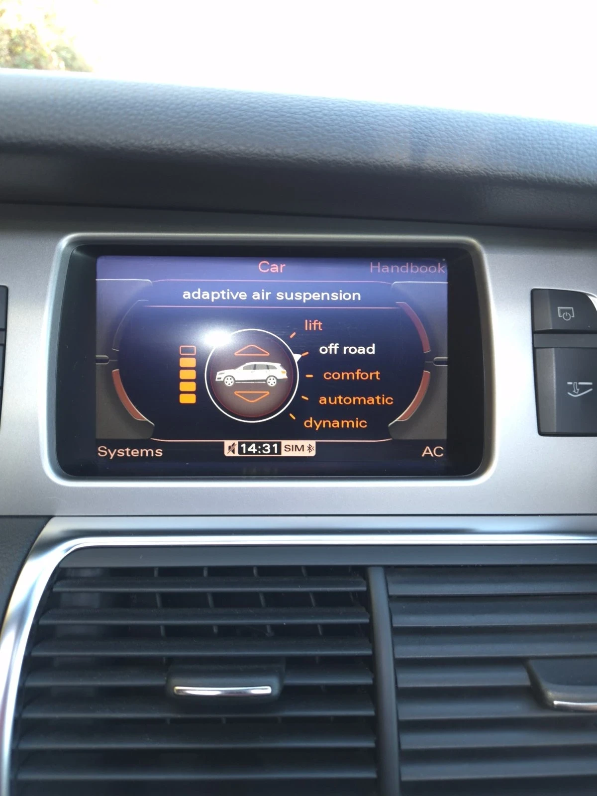 Audi Q7 Exclusive - изображение 10