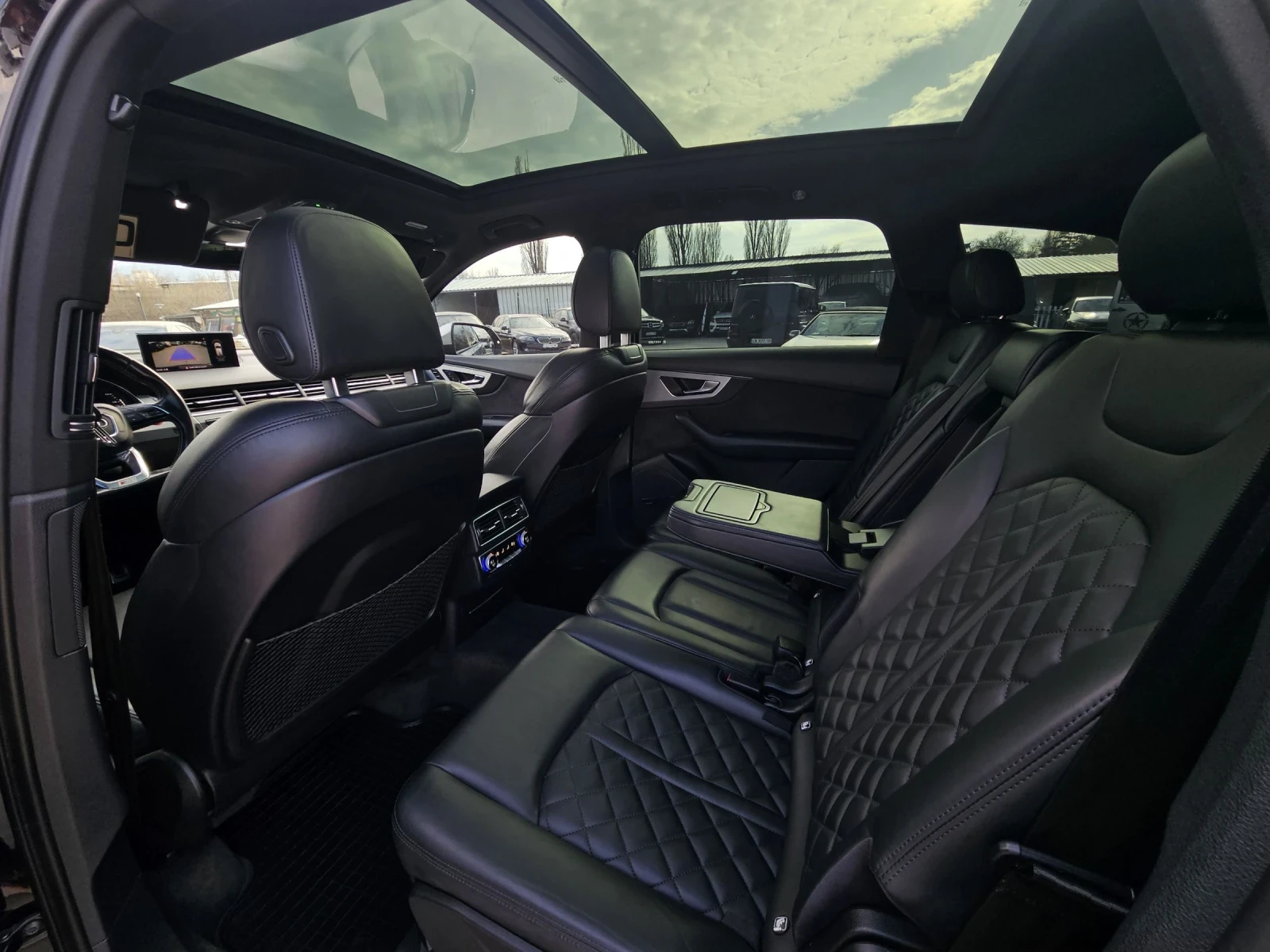 Audi SQ7 BOSSE PANORAMA 6+ 1 , снимка 15 - Автомобили и джипове - 53977566