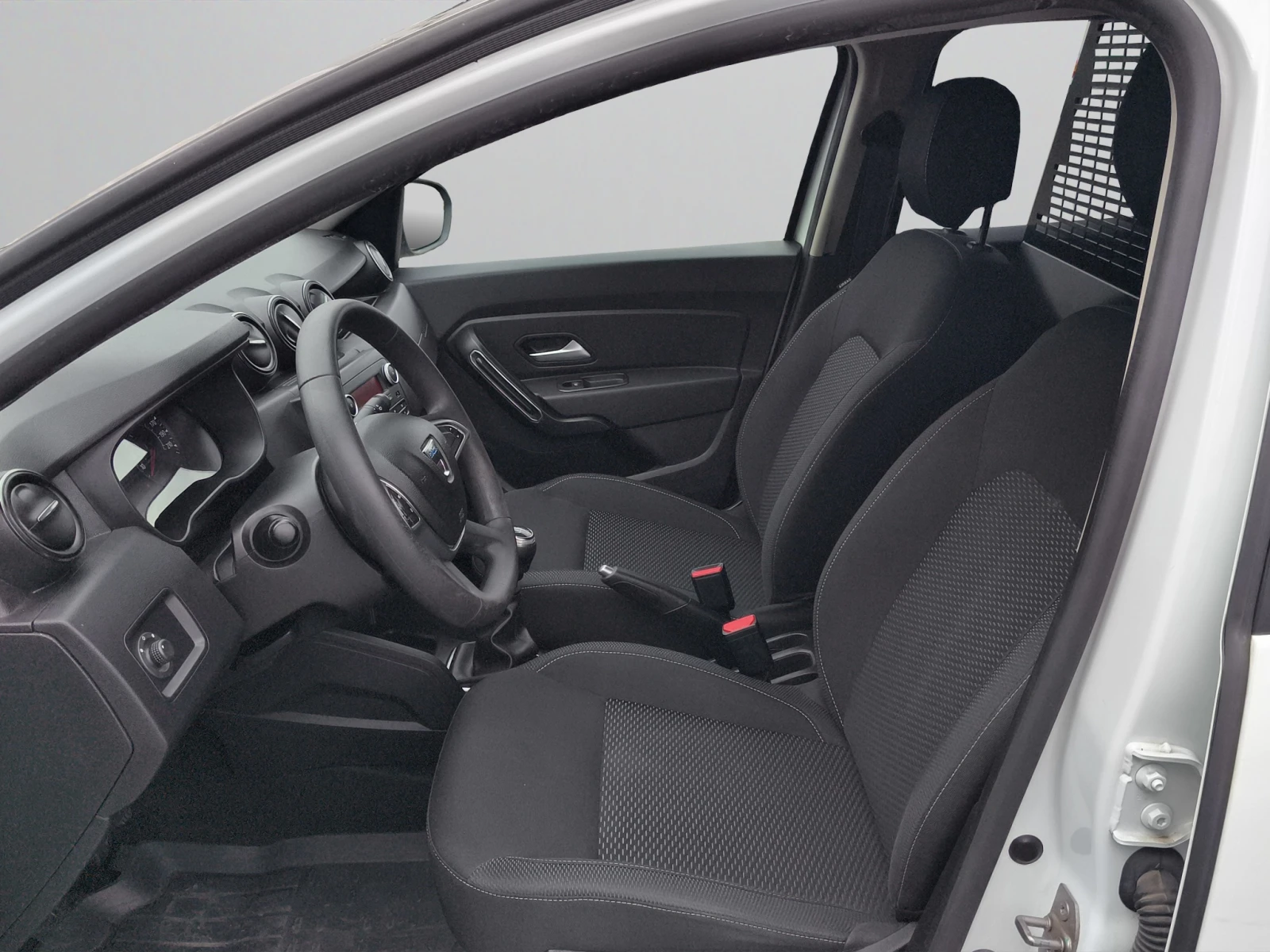 Dacia Duster 1.5dCi 116hp BVM6 4WD E6//2107R27 | Mobile.bg � ����������� 11