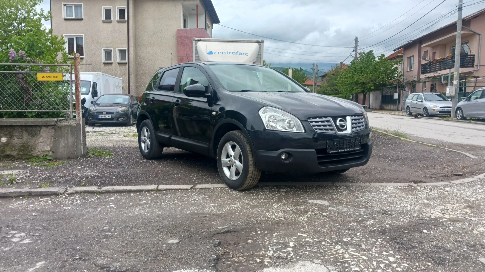 Nissan Qashqai 1.6 , снимка 2 - Автомобили и джипове - 54376816