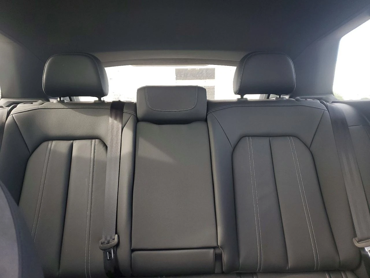 Audi Q4 E-Tron Premium Plus, снимка 10 - Автомобили и джипове - 54655221