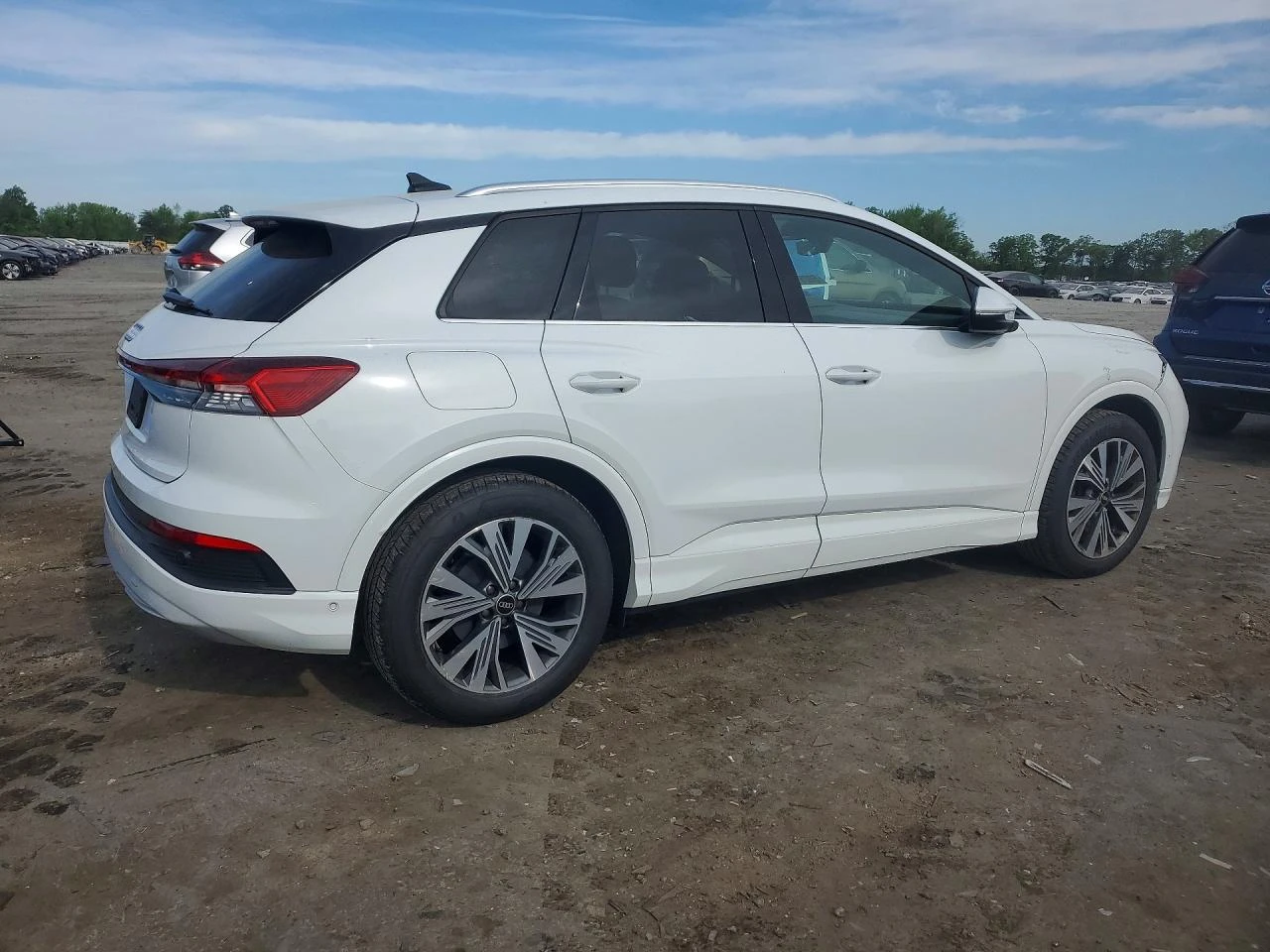 Audi Q4 E-Tron Premium Plus, снимка 4 - Автомобили и джипове - 54655221