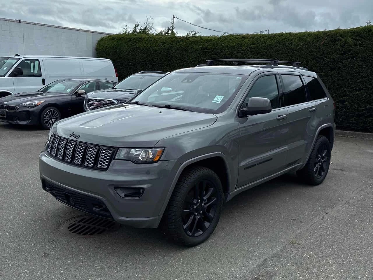 Jeep Grand cherokee Altitude / DISTRONIC / ШИБИДАХ / АВТОКРЕДИТ 