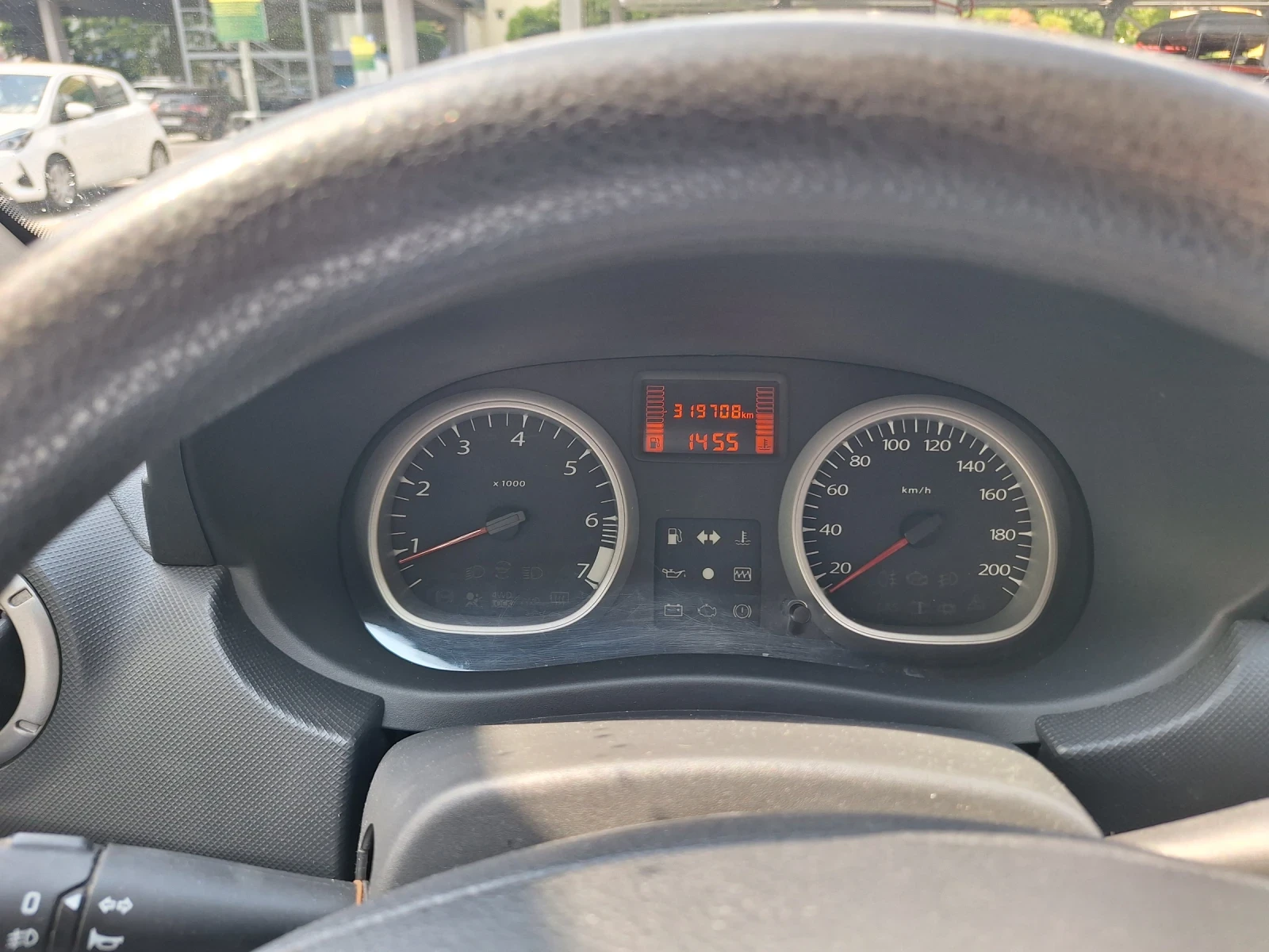 Dacia Duster, снимка 6 - Автомобили и джипове - 55788381