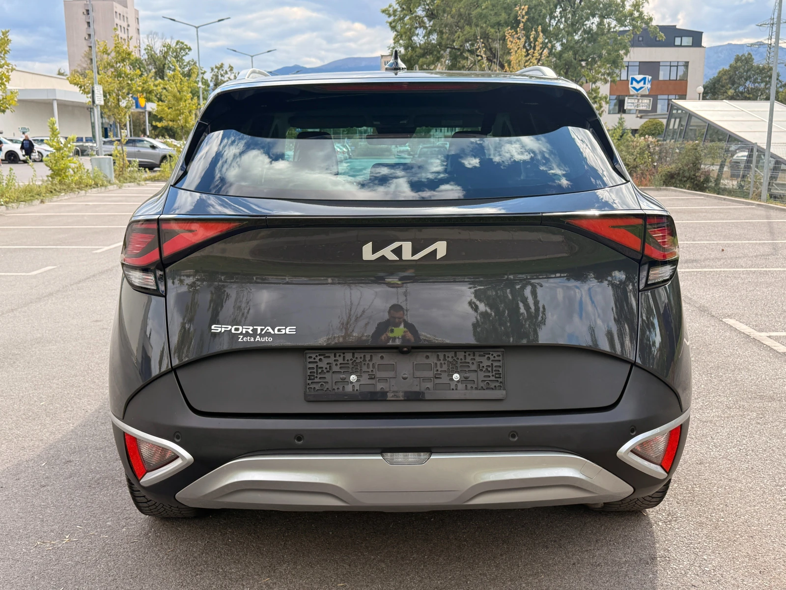Kia Sportage 1.6CRDI* КАМЕРА* CARPLAY* , снимка 5 - Автомобили и джипове - 56192711