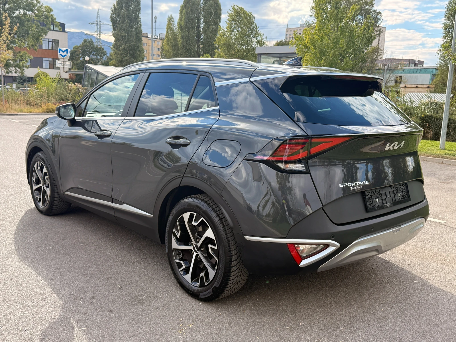 Kia Sportage 1.6CRDI* КАМЕРА* CARPLAY* , снимка 6 - Автомобили и джипове - 56192711
