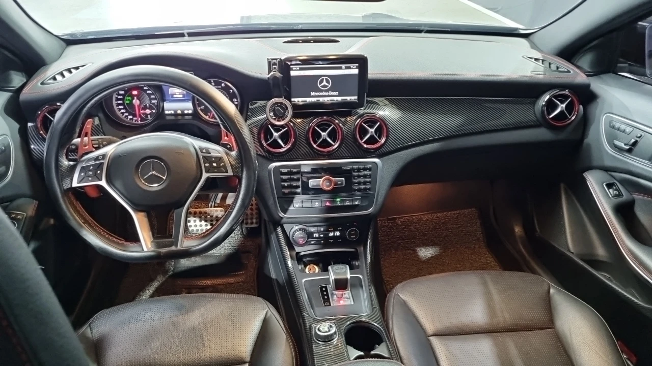Mercedes-Benz GLA X156 Gla45 Amg 4Matic, снимка 7 - Автомобили и джипове - 56323651